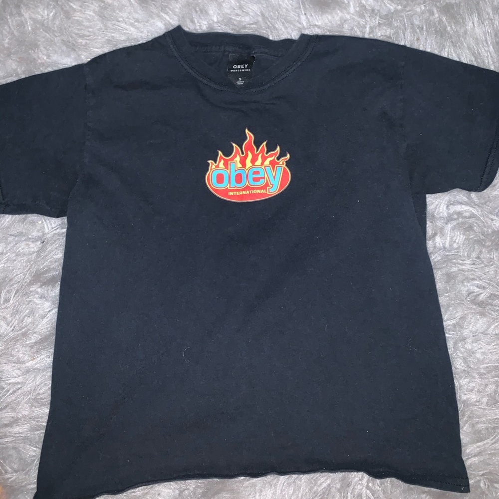 Obey tshirt